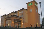 Отель La Quinta Inn & Suites Dallas Hutchins