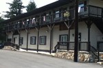 Отель Yough Valley Motel