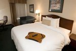 Отель Baymont Inn & Suites East Syracuse