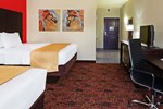 Отель La Quinta Inn & Suites Elk City