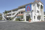 Отель Motel 6 Los Angeles - Bellflower