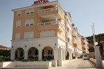 Отель Hotel Trogir Palace