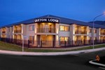 Отель Saxton Lodge Motel