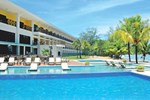 Отель Playa Tortuga Hotel and Beach Resort
