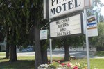 Отель Pines Motel