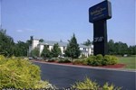 Отель Holiday Inn Express Charlotte Belmont Airport
