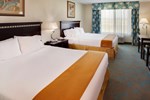Отель Holiday Inn Express Hotel & Suites ALTOONA-DES MOINES