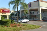 Отель Clarion Inn & Suites Clearwater