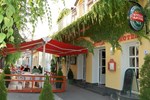 Отель Club Hotel 502 Kalocsa