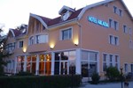 Отель Hotel Arcadia