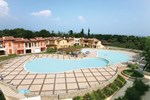 Отель Manerba Del Garda Resort