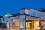 Отель Holiday Inn Express-Perrysburg