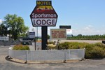 Отель Sportsman Lodge