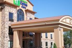 Holiday Inn Express and Suites Mineral Wells