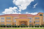 Отель La Quinta Inn & Suites Port Lavaca