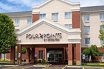 Отель Four Points by Sheraton Fairview Heights