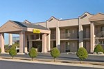 Отель Super 8 Motel - Clarksville Gov SQ Mall Area
