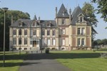 Апартаменты Le Château de Pretreville (Appartements du château)