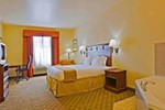 Отель Holiday Inn Express Hotel & Suites Levelland
