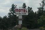 Отель Motel In The Pines