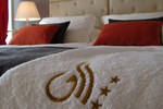 Отель Golden Suites & Spa