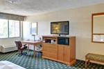 Отель Riverfront Hotel-Grand Rapids