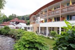 Отель Hotel Thermalbad Weissenbach