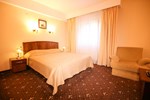 Отель Hotel Piatra Craiului