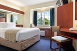 Отель Rincon Inn and Suites