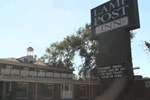 Отель Lamp Post Inn