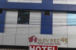 Hotel Housez43