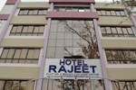 Отель Hotel Rajeet