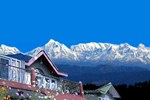 Отель Cosmos Himalayan Villas