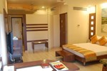 Отель Hotel Shreemaya RNT Marg