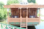 RITZ Houseboats