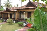 Отель Maadathil Cottages