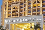 Отель DoubleTree by Hilton Resort & Spa Marjan Island