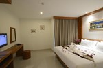 Expat Hotel Patong Center