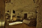 Отель Harman Cave Hotel