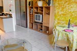 Апартаменты Holiday home Saint-Coulomb