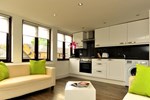 W14 Apartments - Battersea Apartment