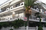 Milonas Apartments