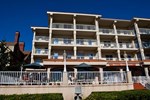 Отель Bella Vista Suites Lake Geneva