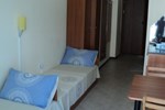 Meni Apartments and Guest Rooms