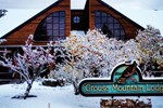 Отель Grouse Mountain Lodge