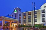 Отель Holiday Inn Express Carrollton