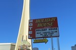 Holiday House Motel