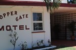 Отель Copper Gate Motel