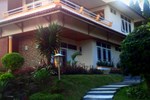 Апартаменты Villa Bougenvile Lembang Asri