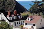 Мини-отель Coast Guard House Historic Inn & Cottages